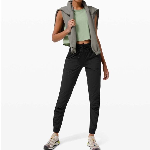 lululemon athletica Pants - Lululemon Beyond The Studio Jogger Womens 6 Pants Athleisure 28x28 Black LW5CZHS
